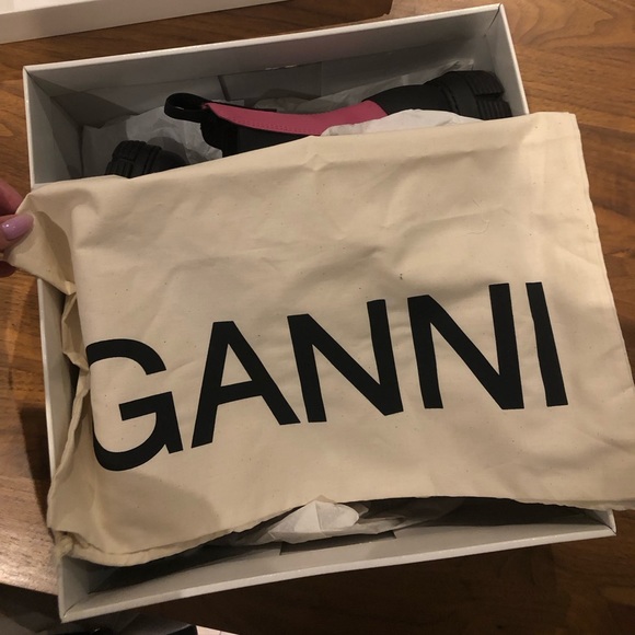 GANNI City recycled rubber Chelsea boots size 40 NIB - Picture 2 of 10